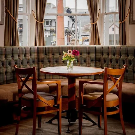 Hotell The Crown Pooley Bridge