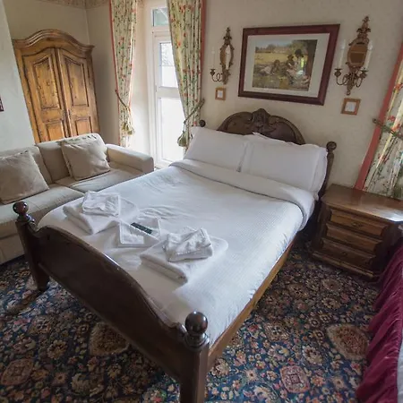 The Crown Hotell Pooley Bridge