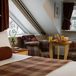 The Crown 4* פולי ברידג'