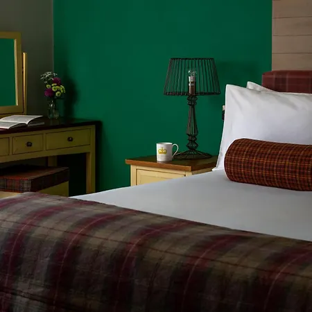 Hotel The Crown Pooley Bridge