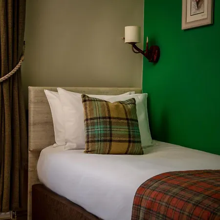 The Crown Pooley Bridge