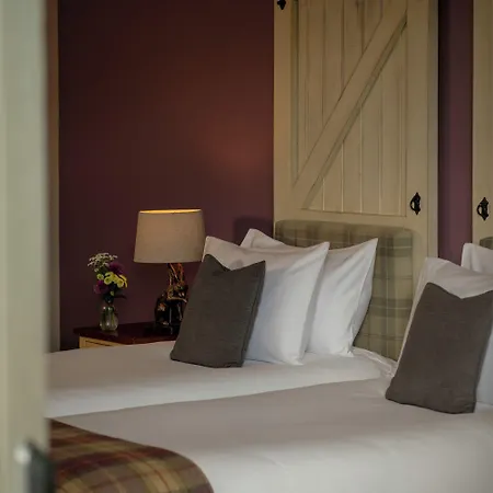 Hotel The Crown 4*