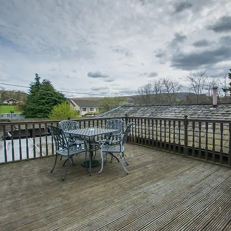 Hotel The Crown Pooley Bridge