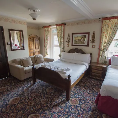 The Crown 4* Pooley Bridge